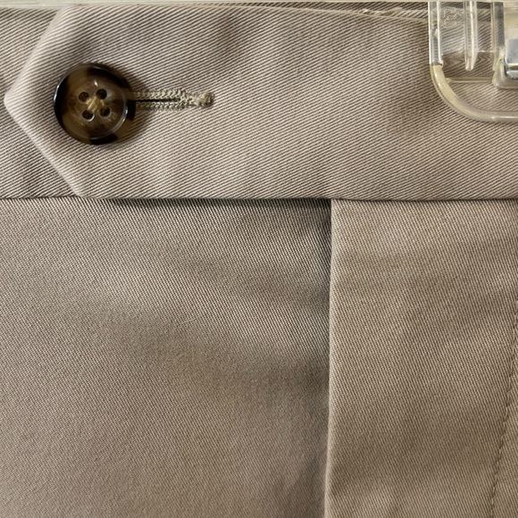 ROUND-TREE & YORKE MENS DRESS CASUAL SLACKS WITH CUFF MEASURES 54”X 29” LENGTH - Picture 7 of 14